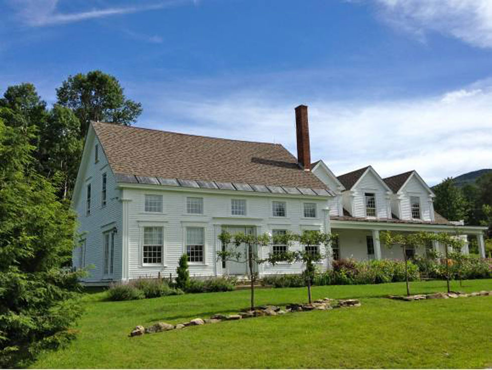 Estately New England Farmhouse Farmhouse for Sale