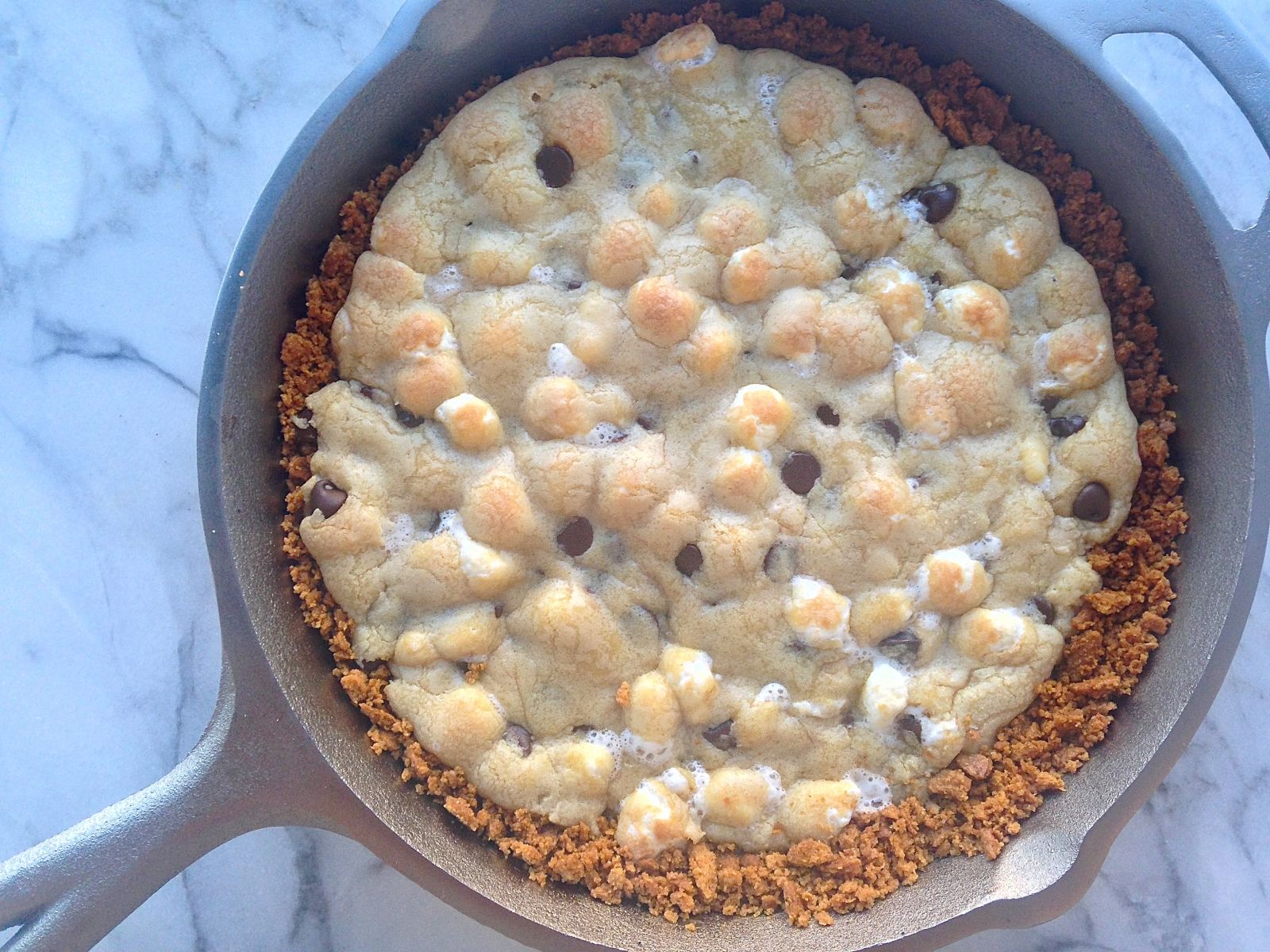 S'mores Skillet Cake S'mores Skillet Cookie Cake