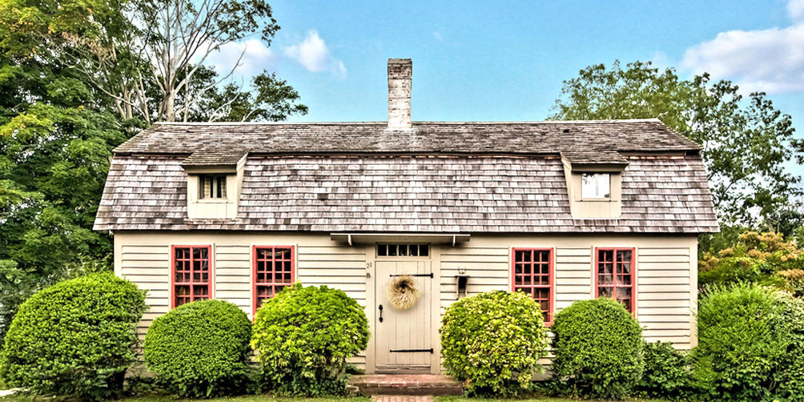 Cape Cod Architecture Characteristics