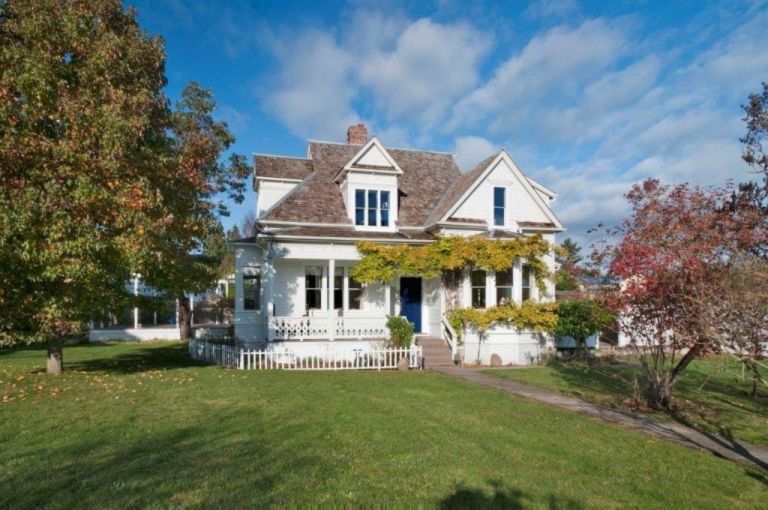 Beautiful old homes pictures Beautiful old homes pictures