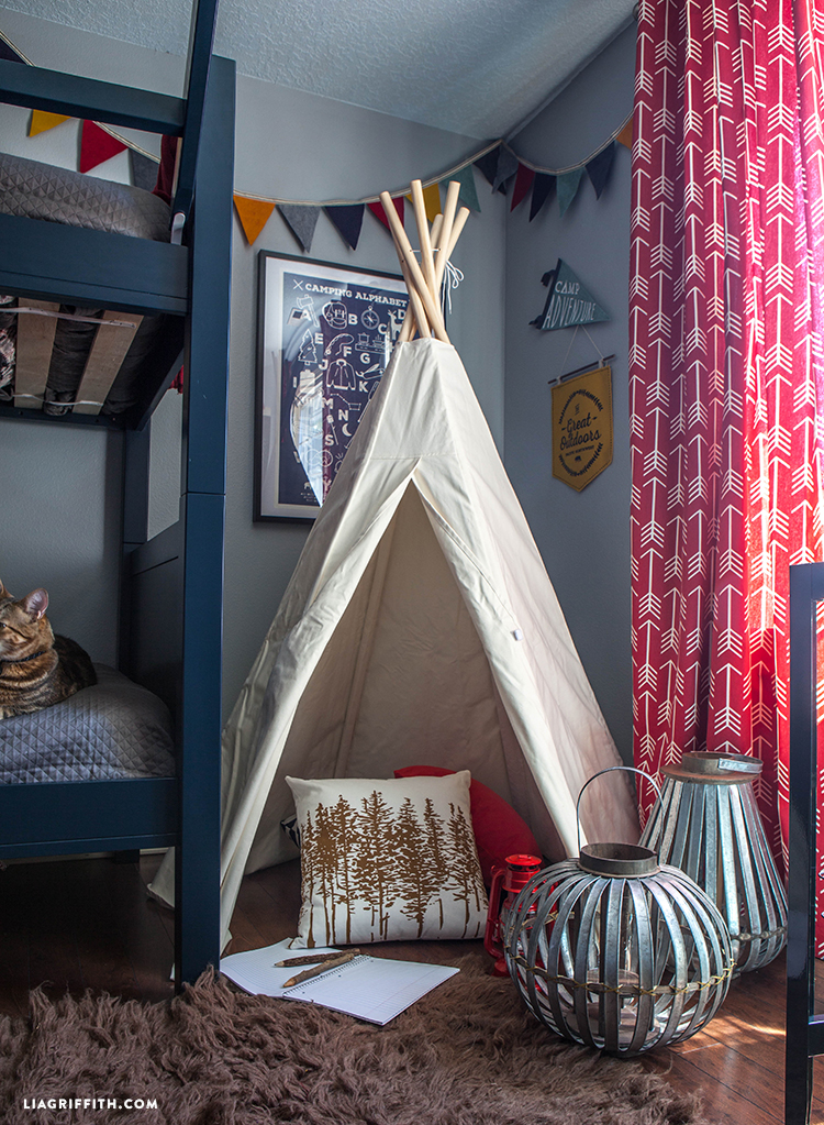 Kids Bedroom Makeover camping-themed kid's bedroom makeover - little boy bedroom Kids Bedroom Makeover camping-themed kid's bedroom makeover - little boy bedroom