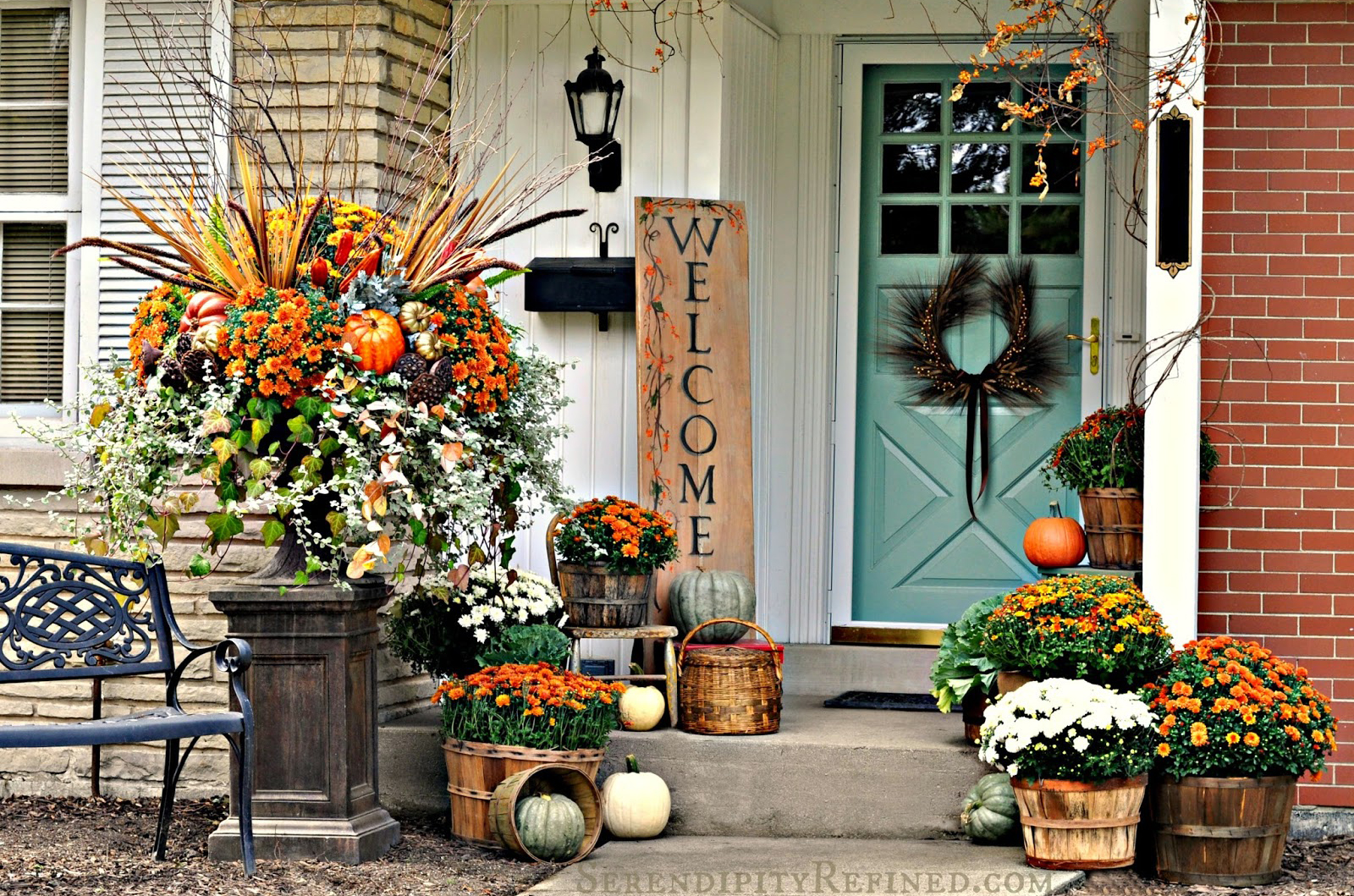 small front porch fall decor ideas