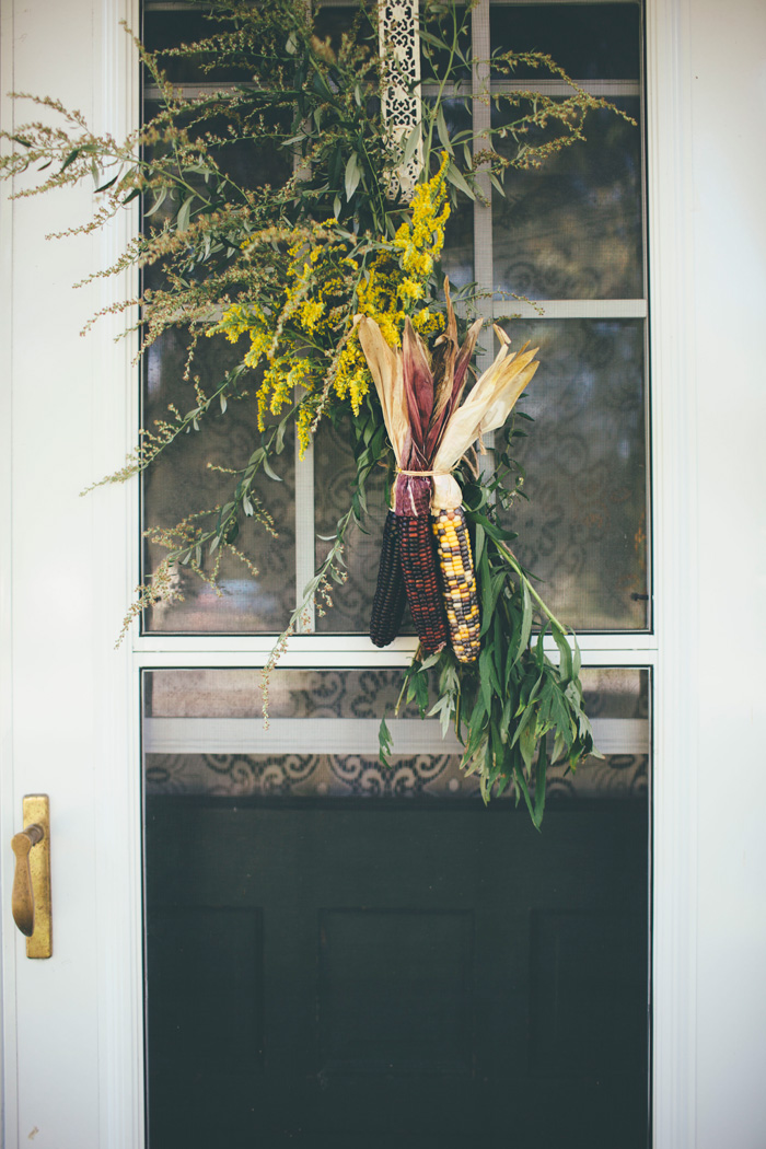 40 easy fall decorating ideas autumn decor tips to try