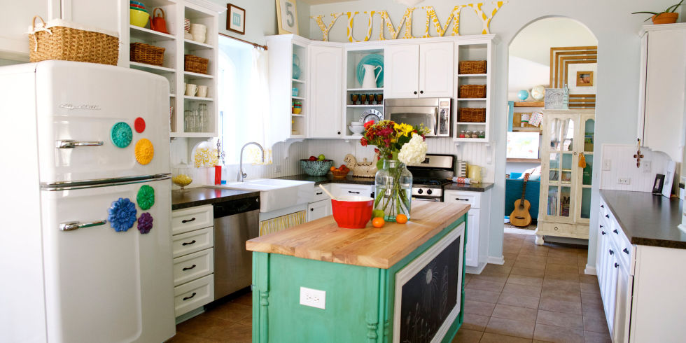 with their own four hands jamin and ashley mills transformed cookie cutter new construction into a colorful and eclectic farmhouse perfect for a modern - Modern Farmhouse Decor with their own four hands jamin and ashley mills transformed cookie cutter new construction into a colorful and eclectic farmhouse perfect for a modern - Modern Farmhouse Decor