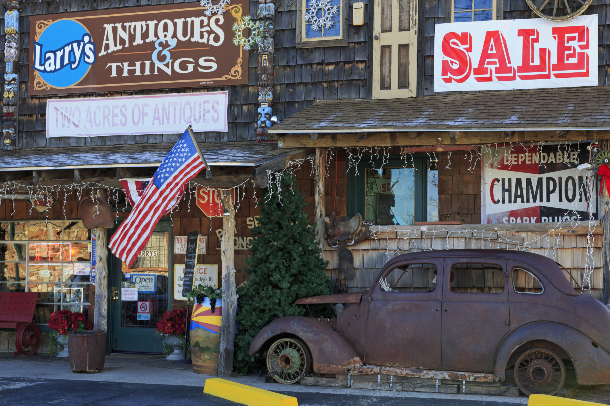 Antique Towns The 50 Best Small Towns for Antiquing in America