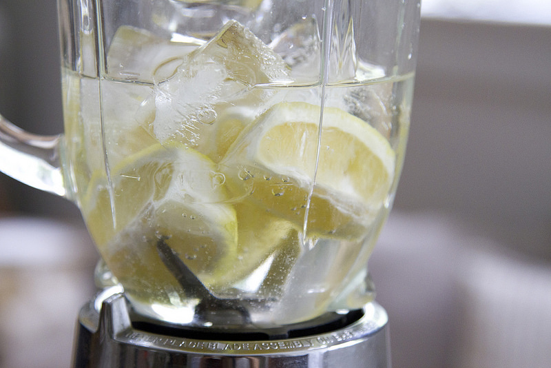 How to Make Lemonade Blender Lemonade