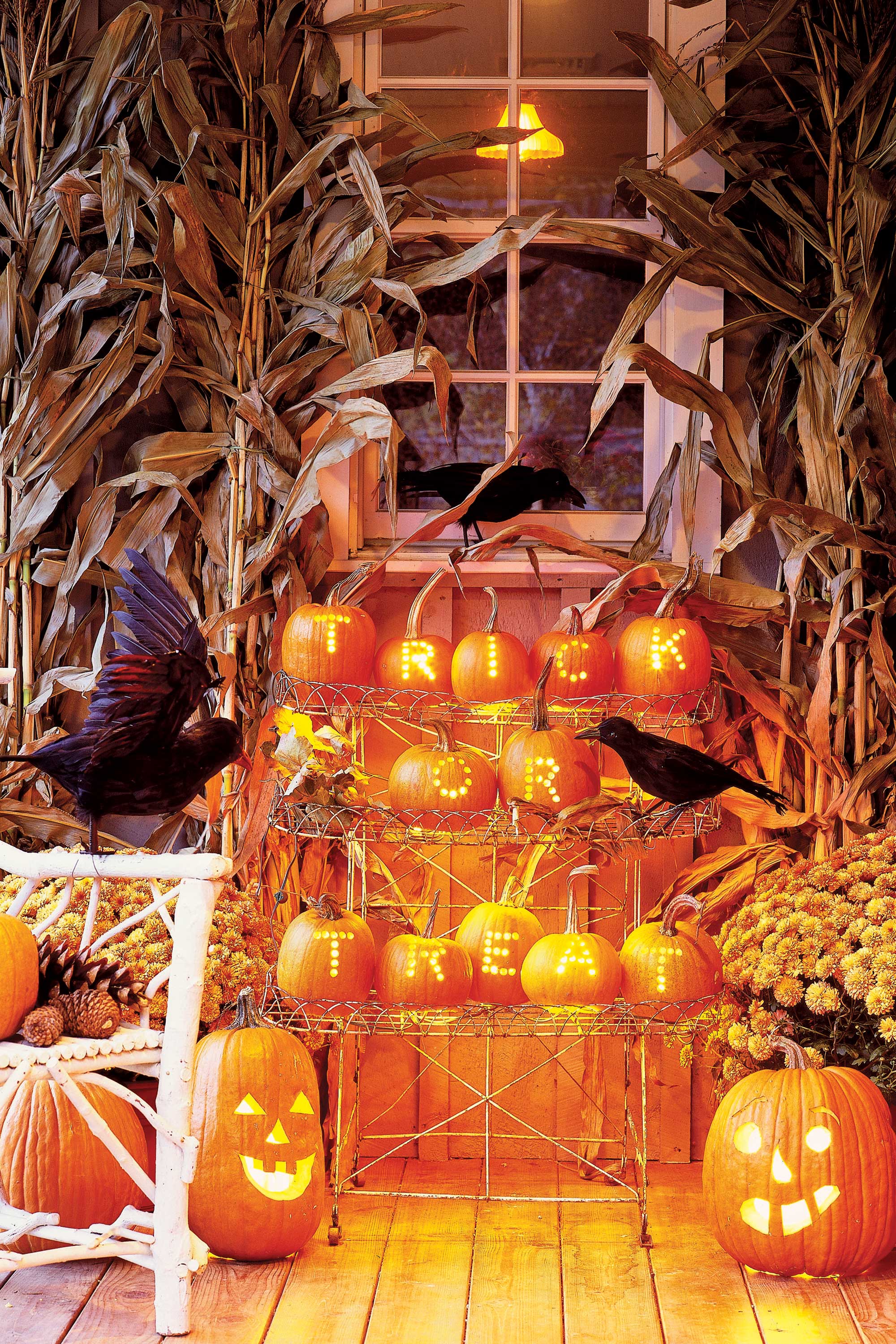 30 outdoor halloween decorations easy halloween yard and porch ideas