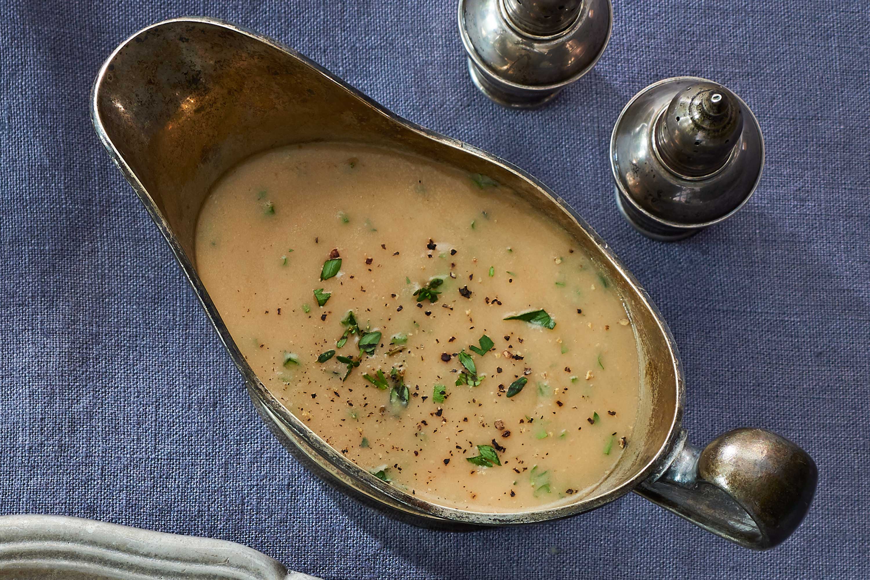 20 Easy Turkey Gravy Recipes How To Make the Best Gravy for Thanksgiving