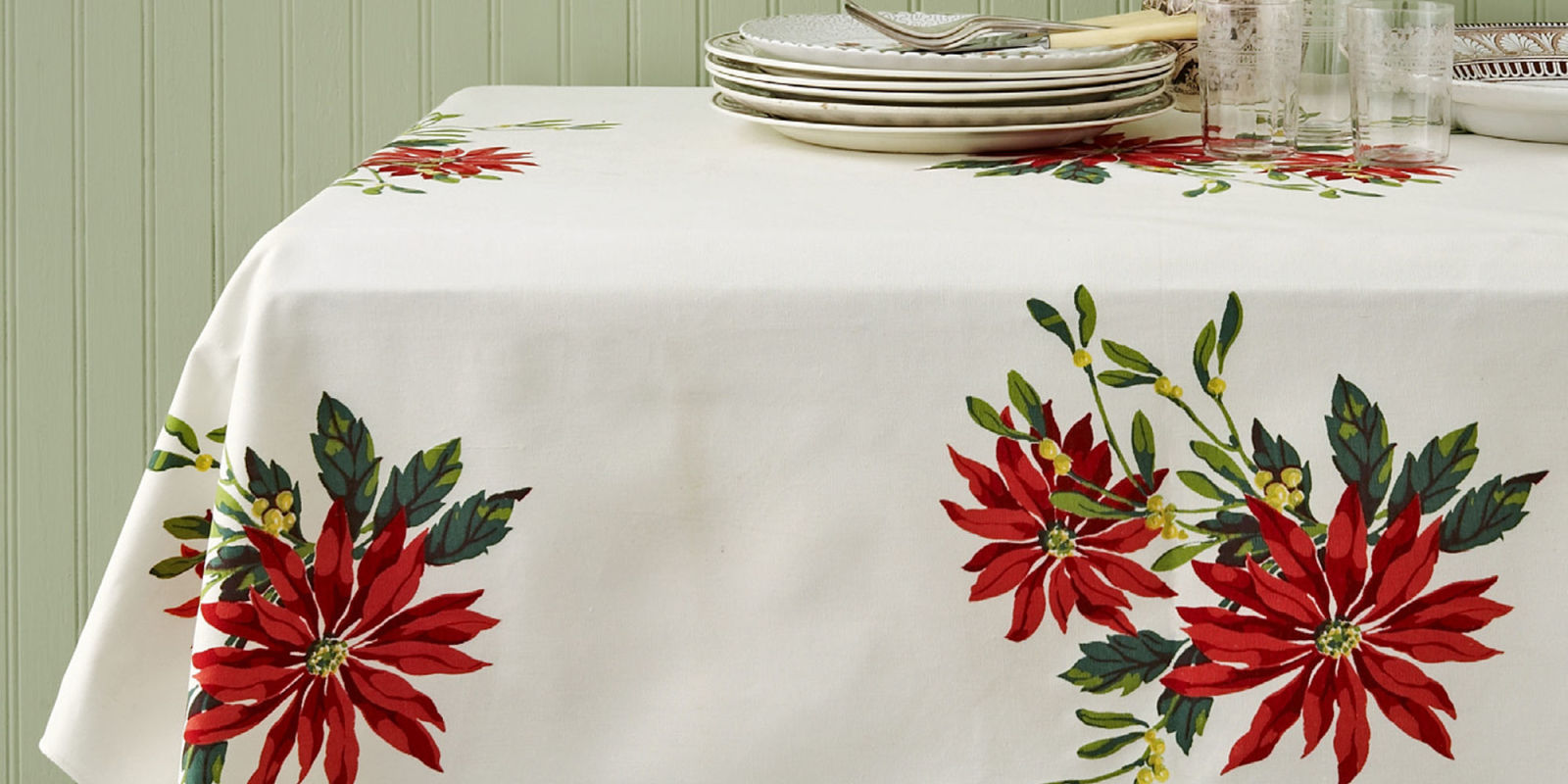 Vintage Christmas Tablecloths and Linens Collecting Vintage Holiday