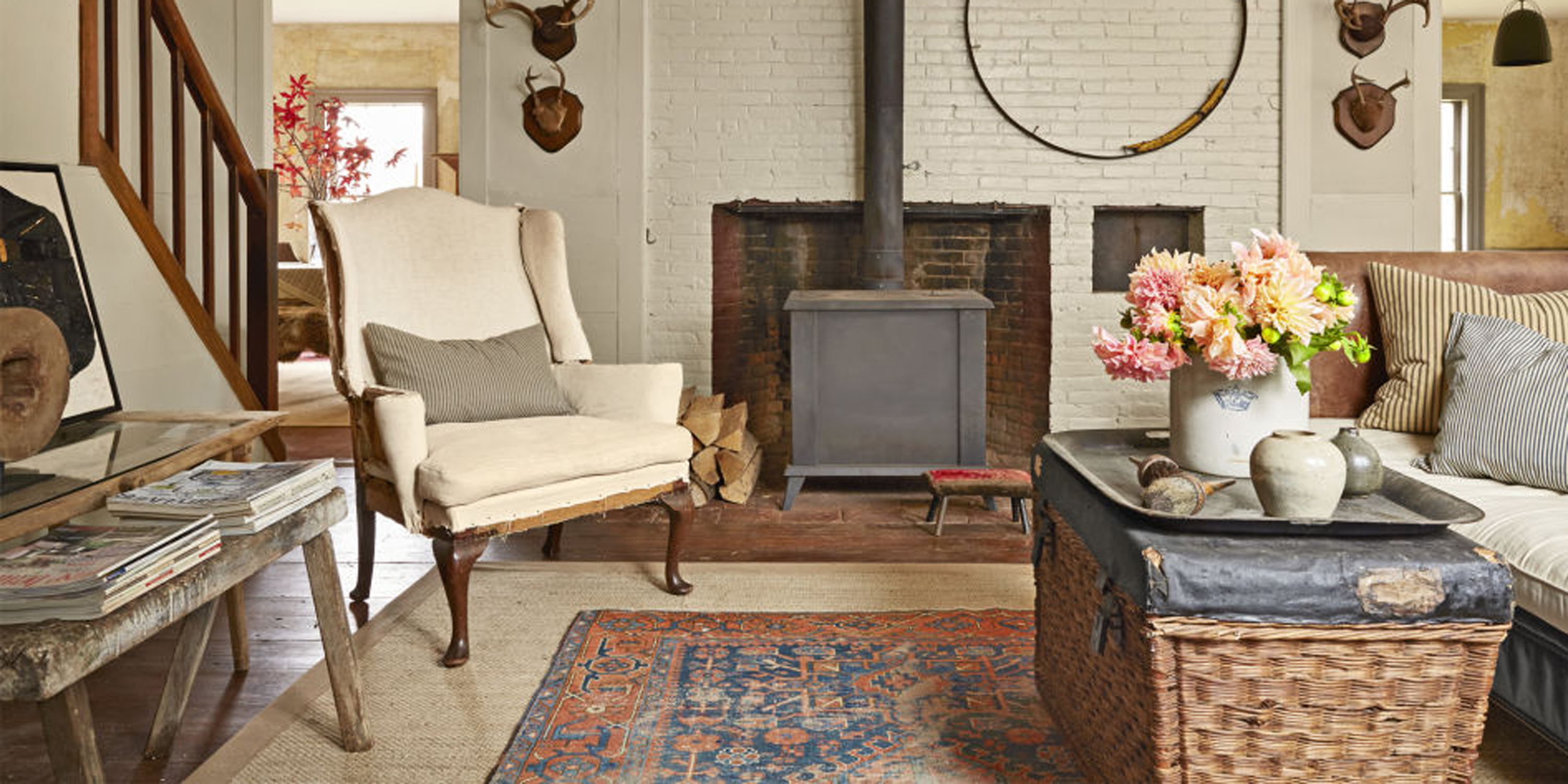 Layering Rugs Home Décor Trend How to Layer Rugs