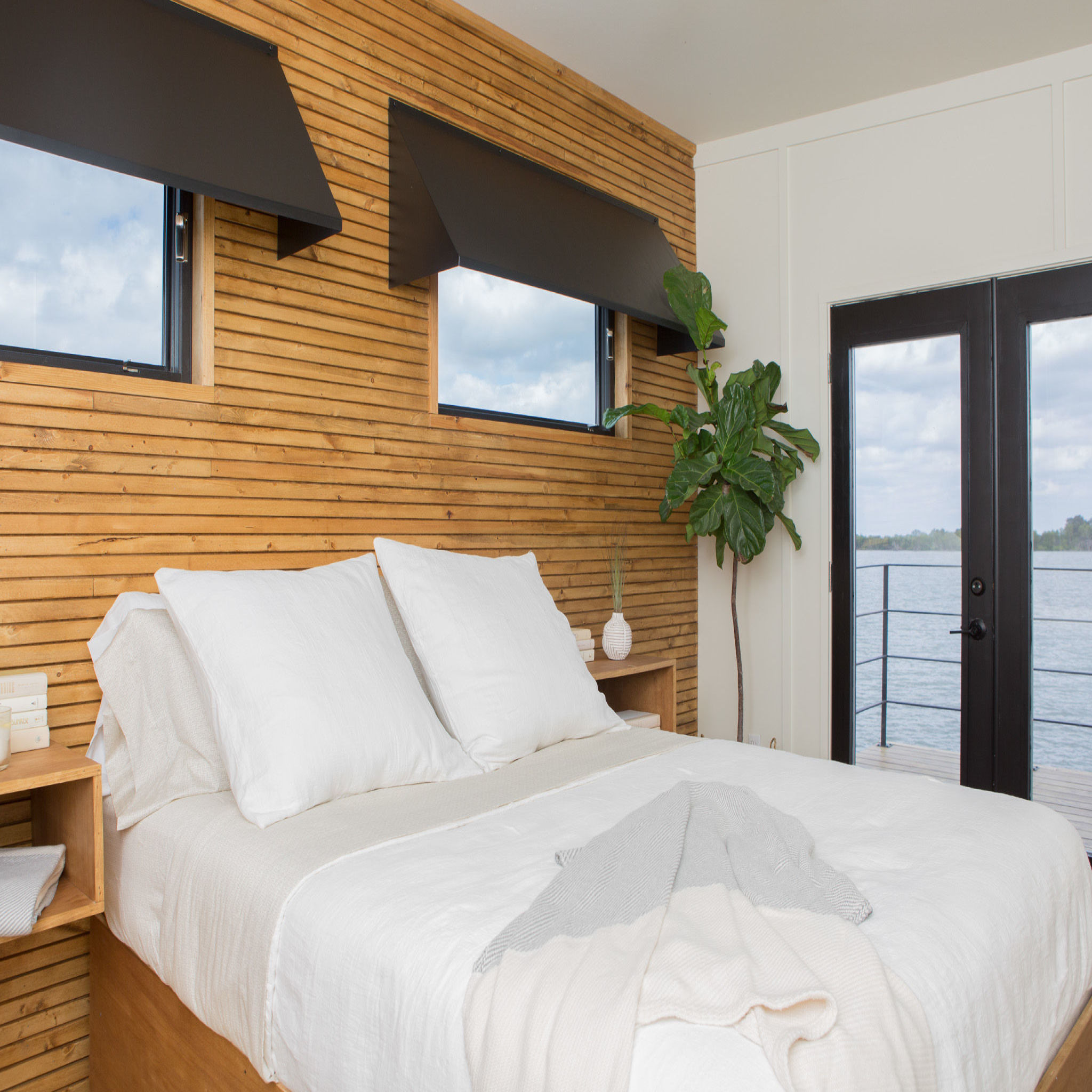 Fixer Upper House Boat Chip Swimming Do Chip And Joanna Gaines Still