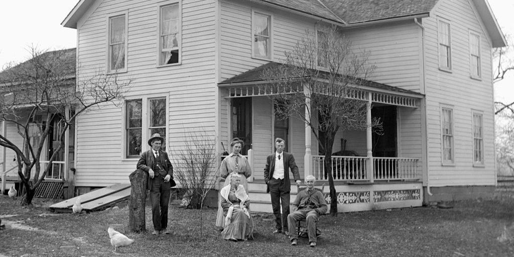 How to Research the History of My House Home Sale History