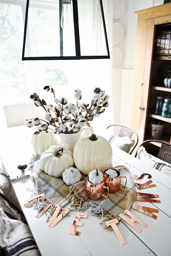 35 Fall Table Centerpieces Autumn Centerpiece Ideas