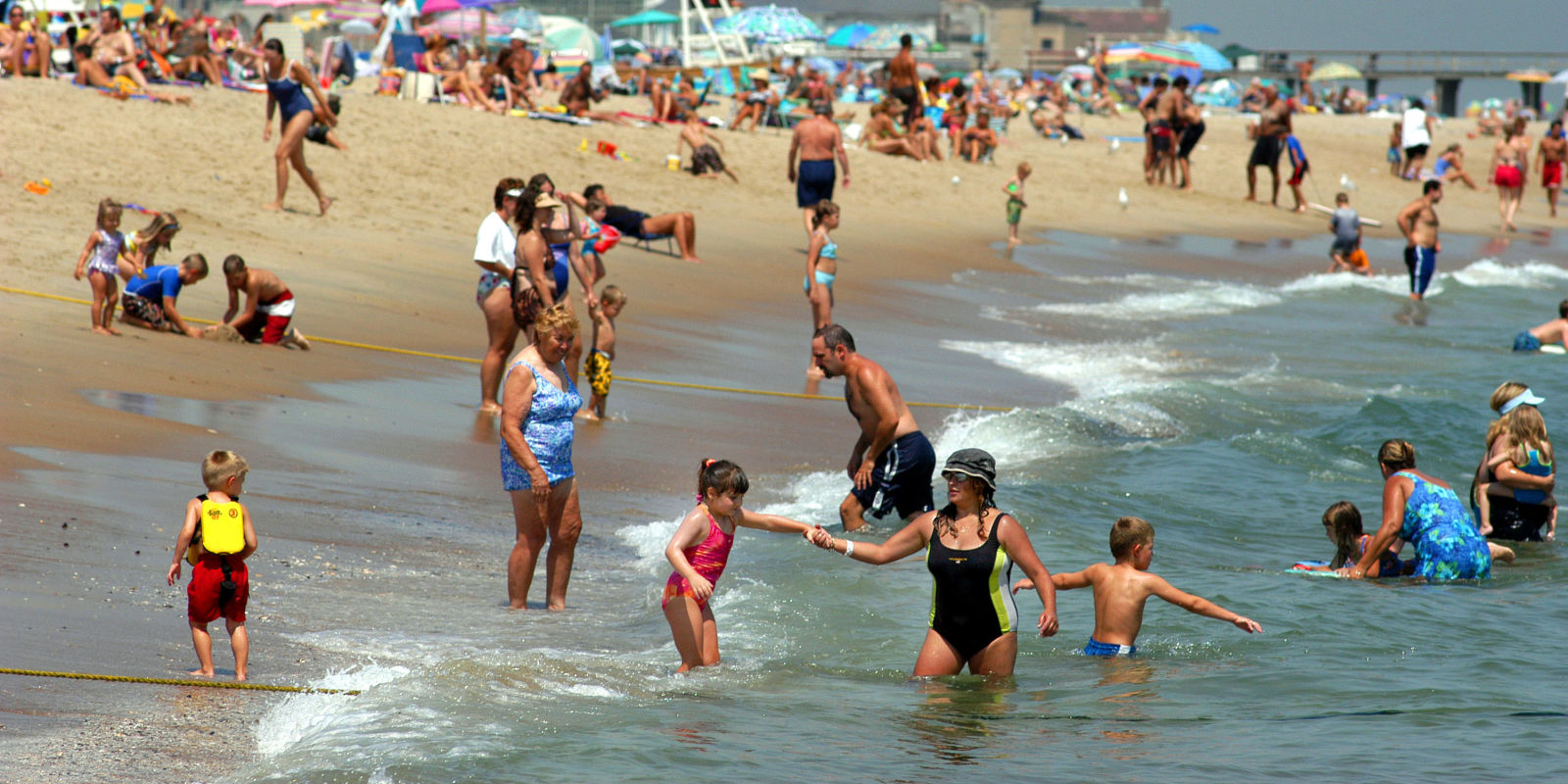 New Jersey Beaches Closed for High Levels of Bacteria in Water New Jersey Beaches Closed for High Levels of Bacteria in Water