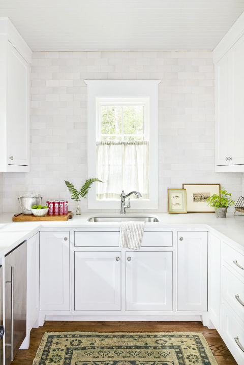 White Kitchen Designs Photo Gallery 24 best white kitchens - pictures of white kitchen design ideas White Kitchen Designs Photo Gallery 24 best white kitchens - pictures of white kitchen design ideas