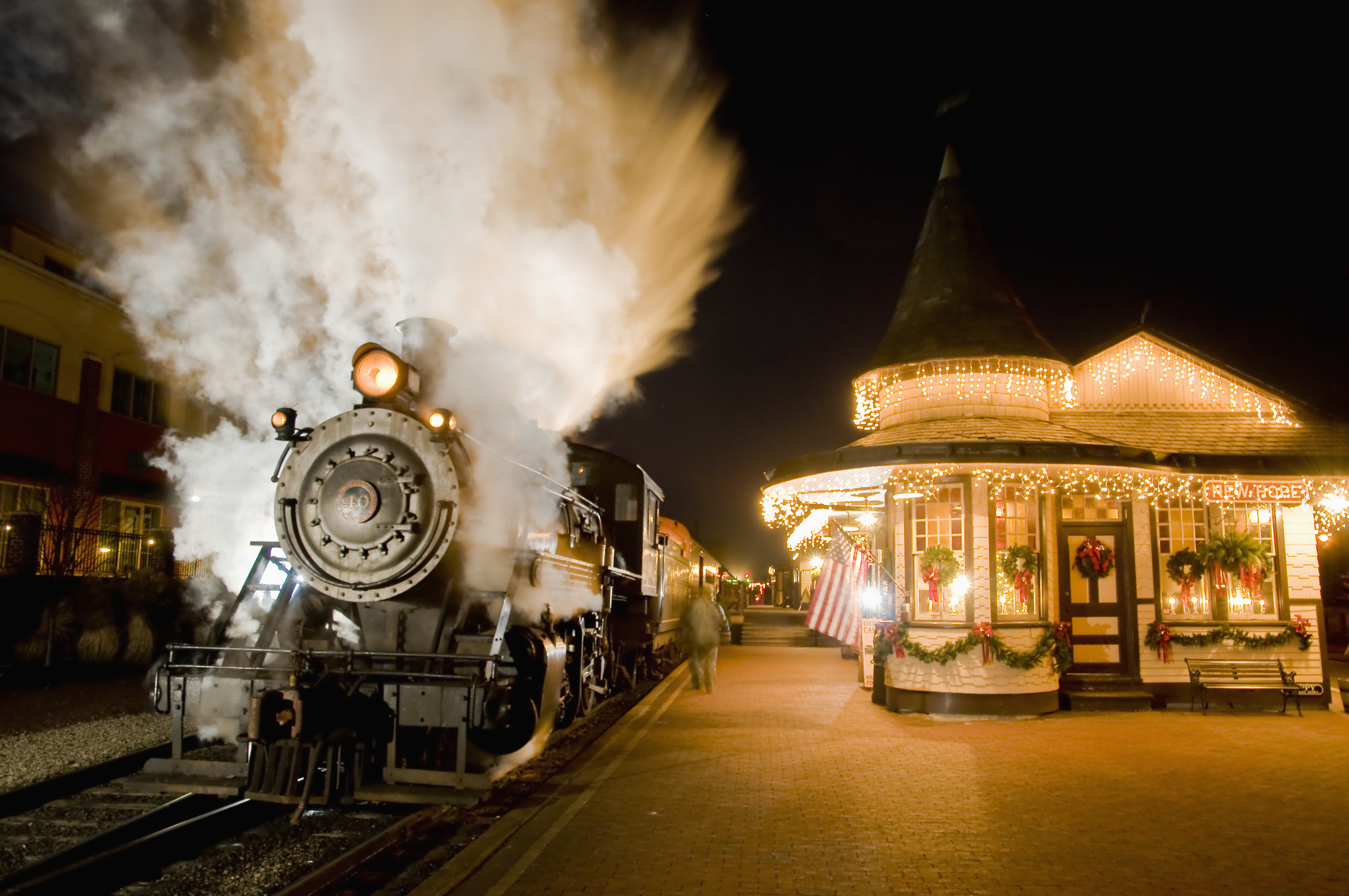 8 Best Polar Express Train Rides for Christmas 2017 - Locations of