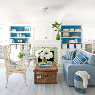 these homeowners cast their new california house in a historic lightwith soulful details and technicolor touches - Cabin Living Room Decor these homeowners cast their new california house in a historic lightwith soulful details and technicolor touches - Cabin Living Room Decor