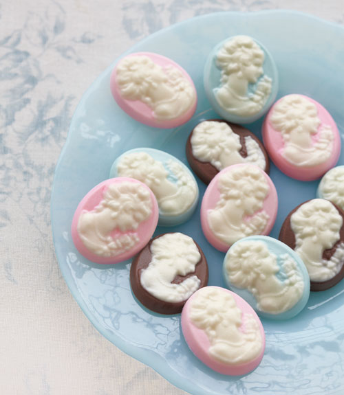 How To Make Chocolate Cameos Chocolate Cameo Craft