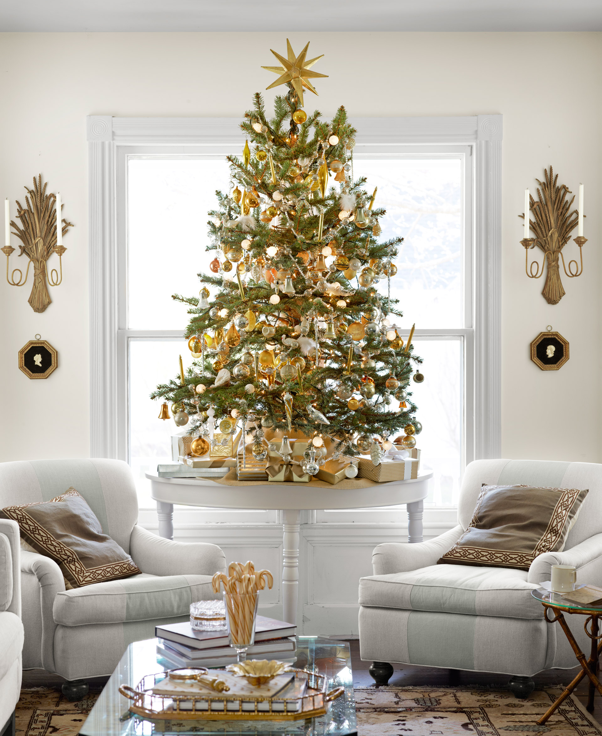Eddie Ross's Christmas - New England Christmas Decorations Eddie Ross's Christmas - New England Christmas Decorations