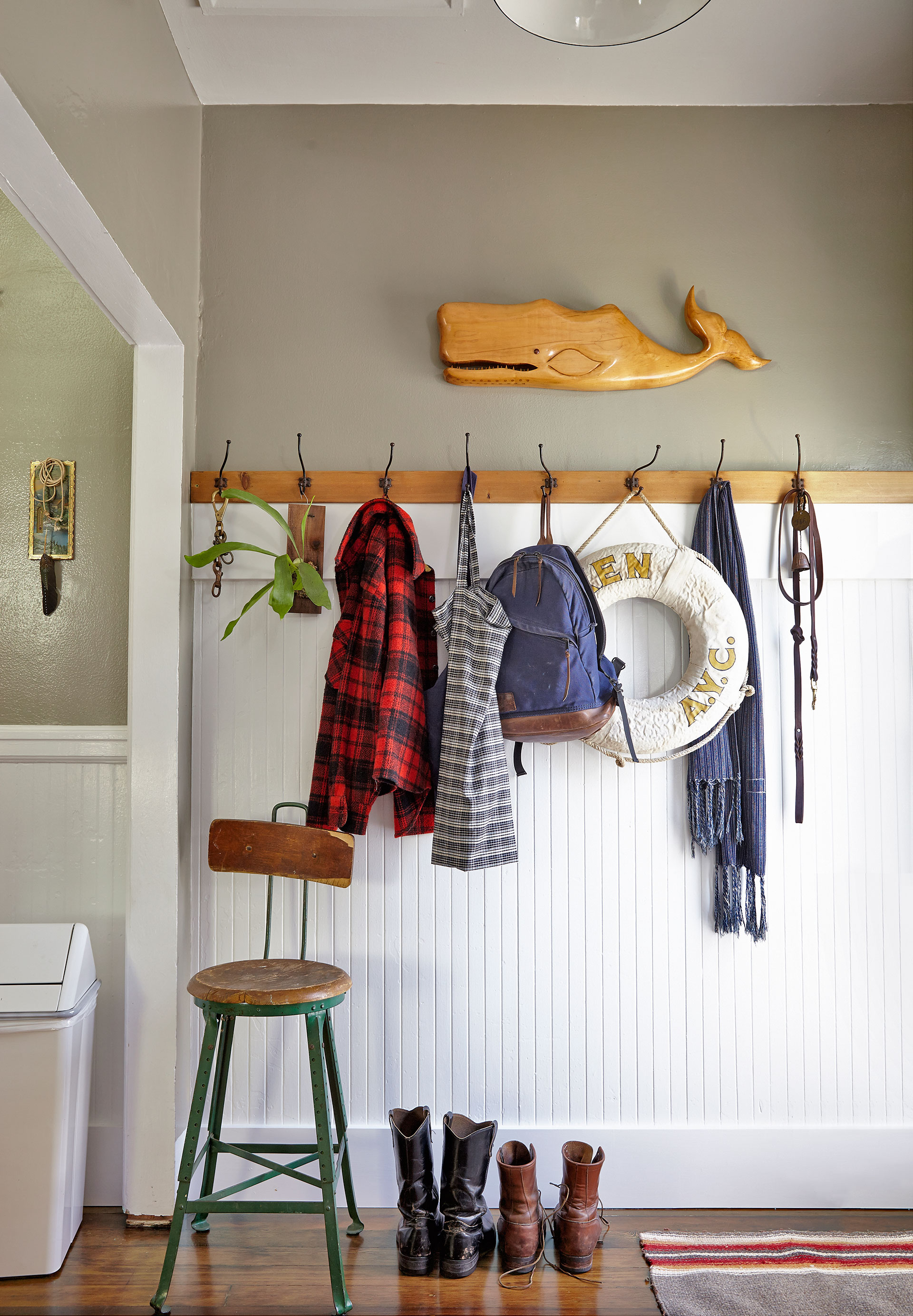 Mud room ideas decorating a mud or laundry room