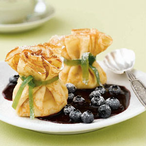 Lemon-Ricotta Bundles with Blueberry Sauce Lemon-Ricotta Bundles with Blueberry Sauce