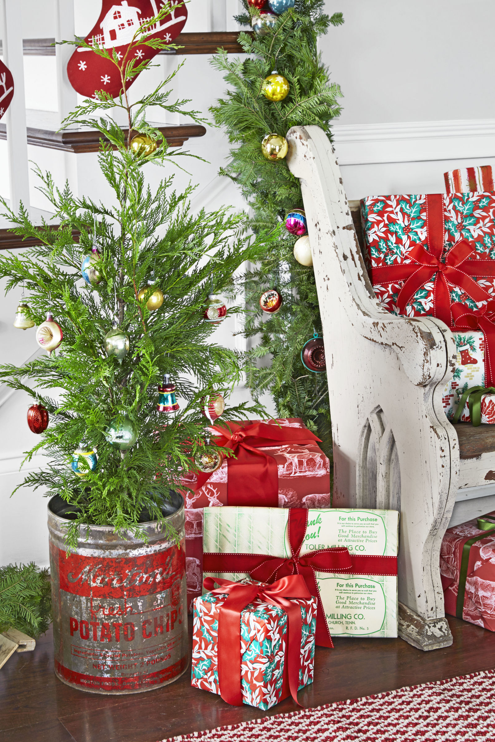 Rustic Christmas Tree Riser 15 Rustic Christmas Tree Ideas and Inspiration – Pickled Barrel